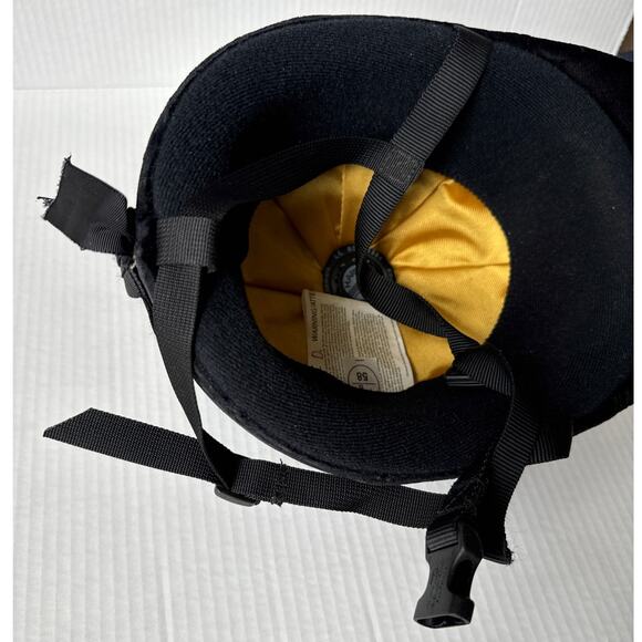 Harry Hall Riding Hat Helmet black velvet size 7 1/8 made in England - Picture 5 of 12